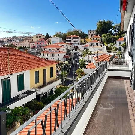 Madeira Breeze *